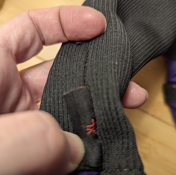 Like new condition Muttlucks - Picture 4 of 4